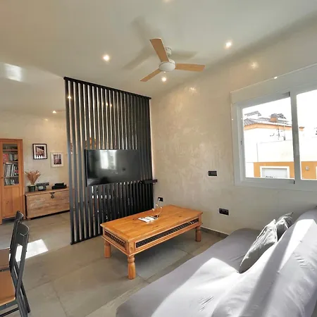 Lafrenchtouch - Moderno Y Centrico En * Torremolinos